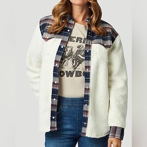 Wrangler Women's Retro Western Boyfriend Sherpa Jacket size M.